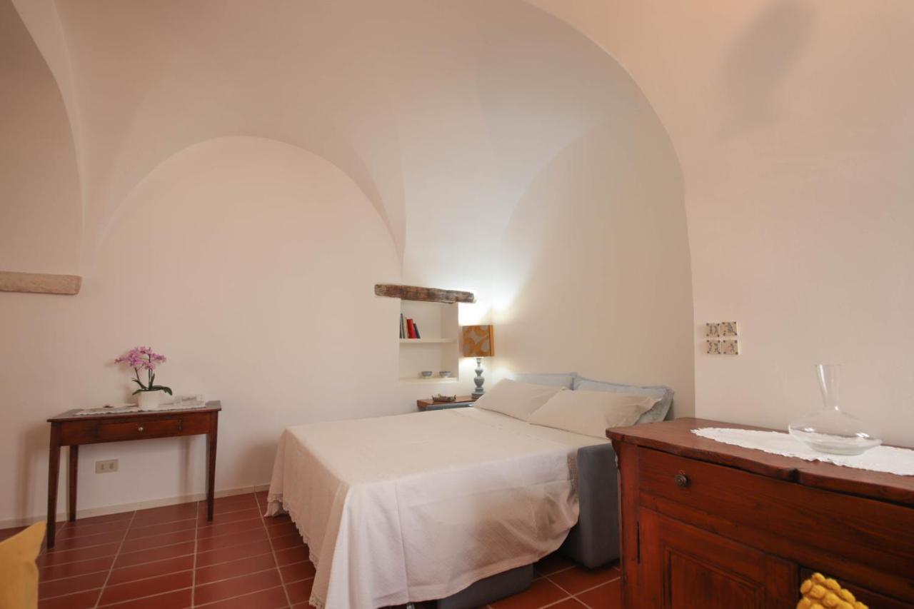 Alba Domus